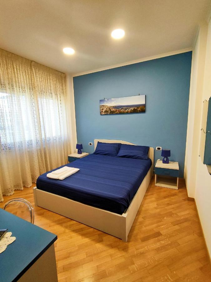 Rosso Di Sera Nápoly Kültér fotó
